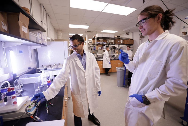 New funding supports carbon dioxide conversion research