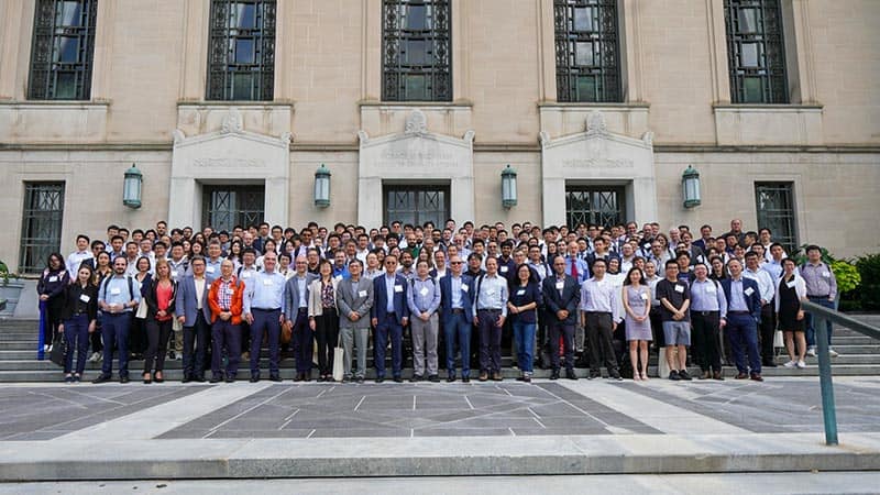 Group photo of ISTTT25 attendees